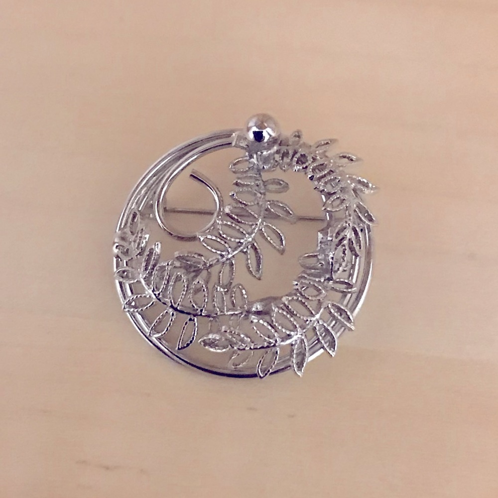 Vintage Silver Toned Fern Brooch